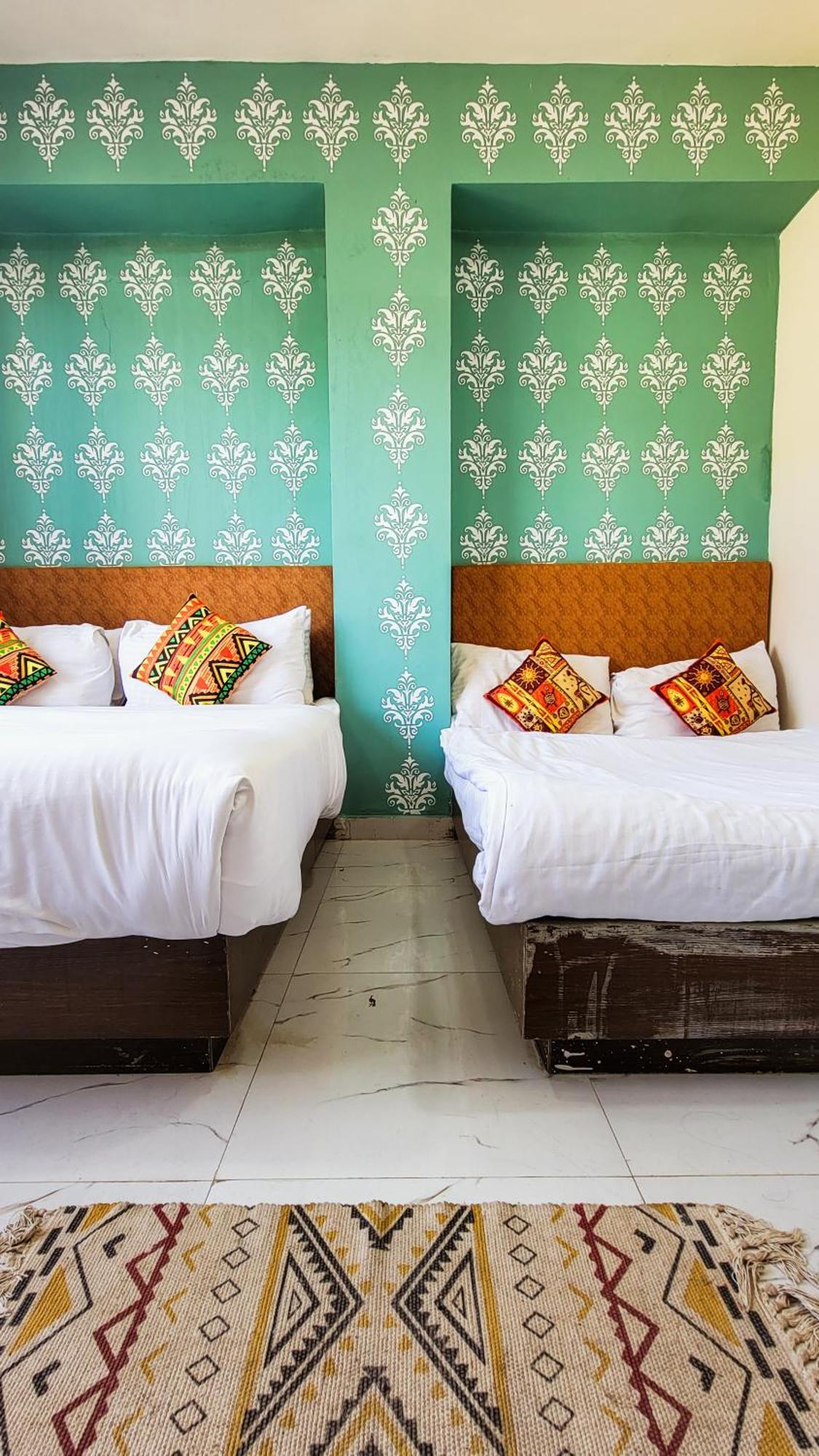 Rudraksha Inn Mount Abu Exterior photo